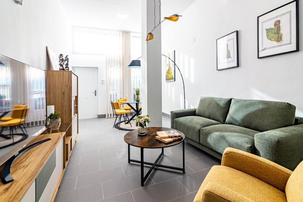 מאלגה Caramba Freshapartments מראה חיצוני תמונה